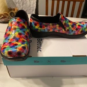 Klogs Moxy nursing shoes